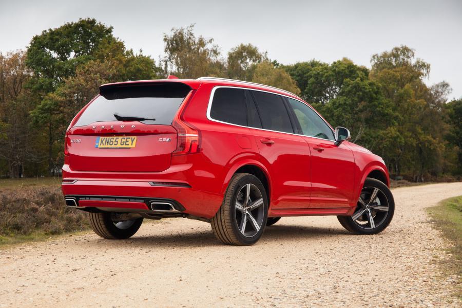  Volvo XC90 D5 R-Design 2015 года  (UK) (фото 6 из 44)